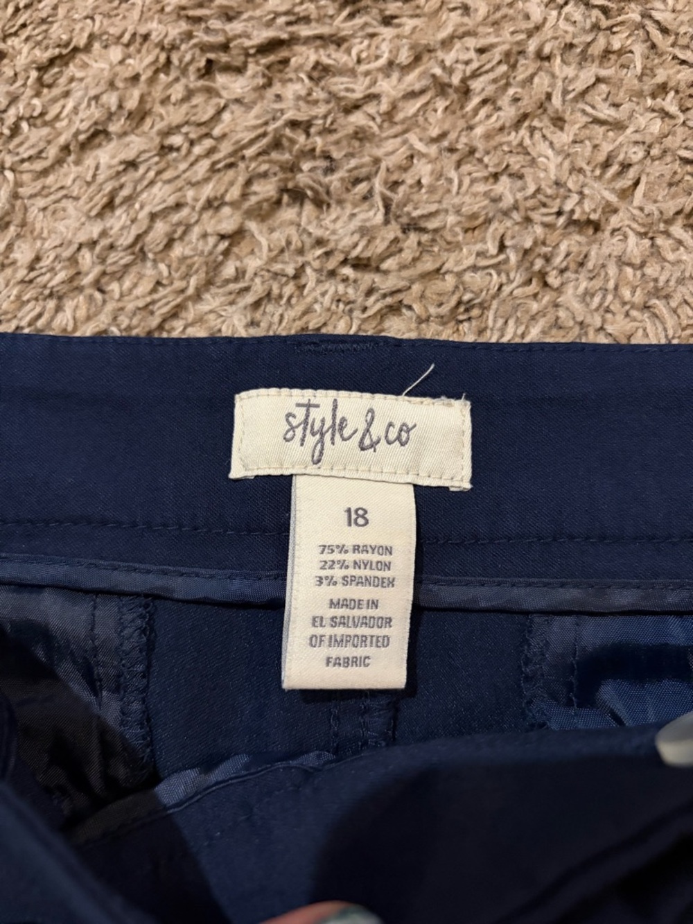 Style & Co Woman’s Size 18 Navy Blue Bermuda Shorts Casual Preppy Summer Golf - Picture 2 of 8